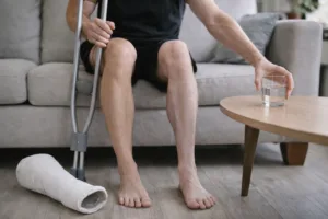 Зняли гіпс — а рука чи нога не працює: що робити?