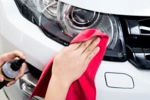 Як правильно використовувати лак для фар?