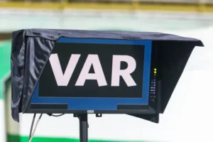 VAR у футболі: як він вплинув та яке його майбутнє