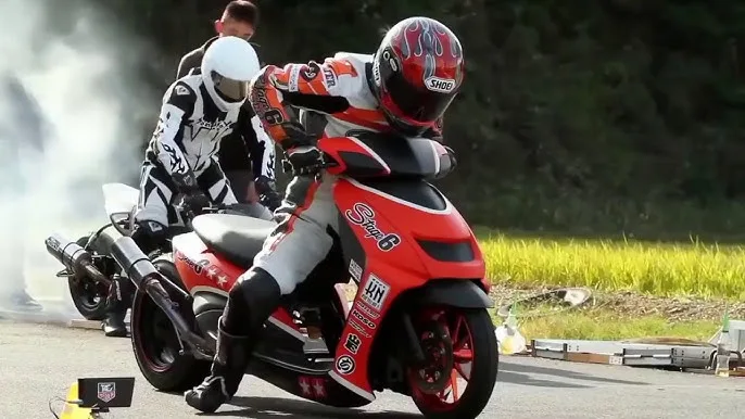 Дрег-рейсинг на скутерах